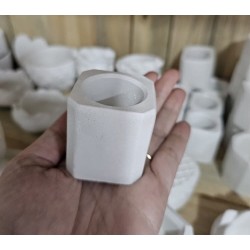 PIEZAS DE CEMENTO ENVASE CUADRADO ALTO PEQUEÑO